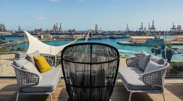 Hotel LIVVO Lumm