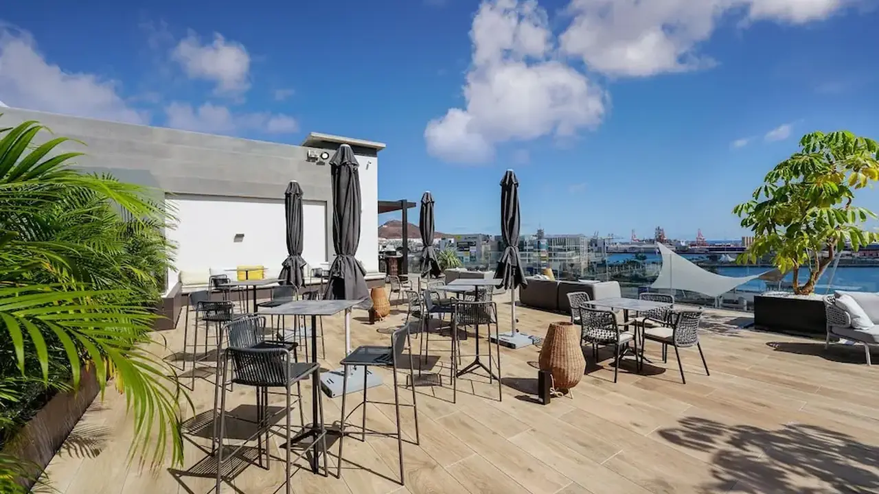 Hotel LIVVO Lumm
