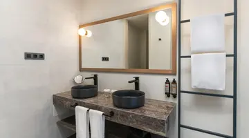 Hotel LIVVO Lumm