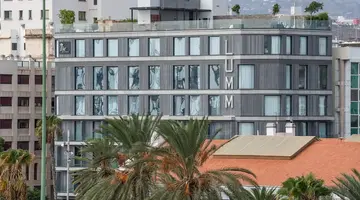 Hotel LIVVO Lumm