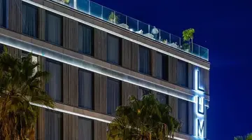 Hotel LIVVO Lumm