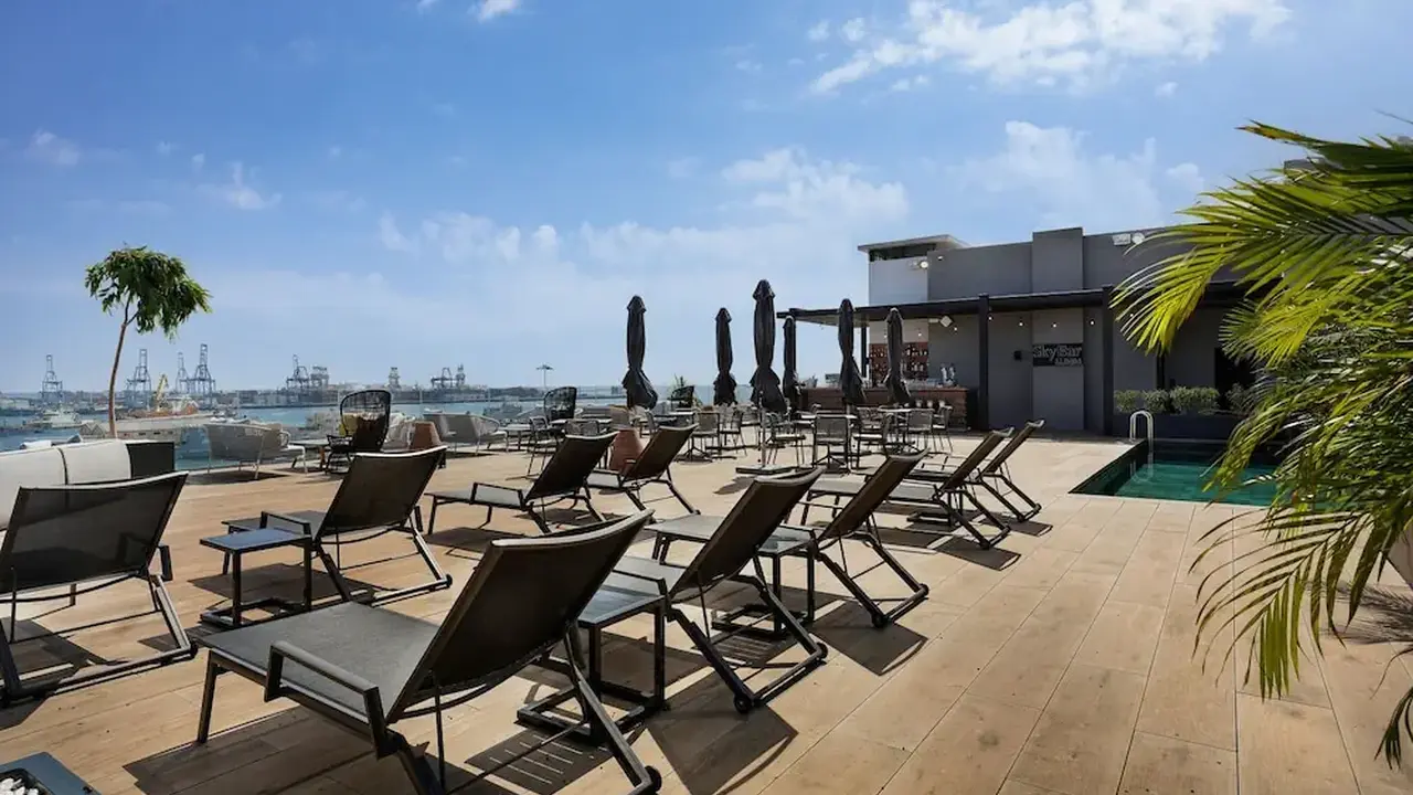 Hotel LIVVO Lumm