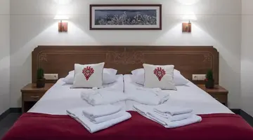 Hotel Logos