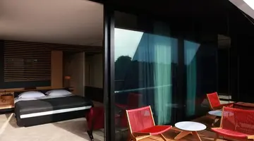 Hotel Lone