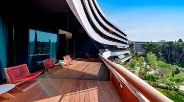 Hotel Lone