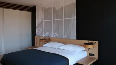 Hotel Lone