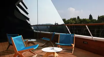 Hotel Lone