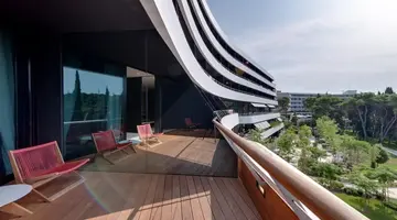 Hotel Lone
