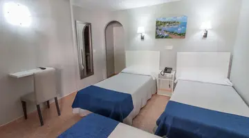 HOTEL LOS JAZMINES