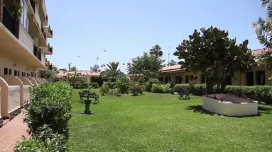 HOTEL LOS JAZMINES