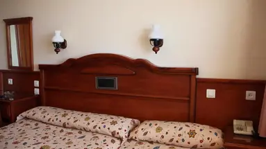 HOTEL LOS JAZMINES