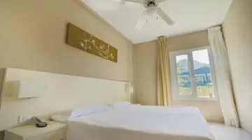 Hotel Los Olivos Beach Resort