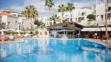 Hotel Los Olivos Beach Resort