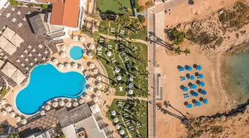 Hotel Louis Althea Beach