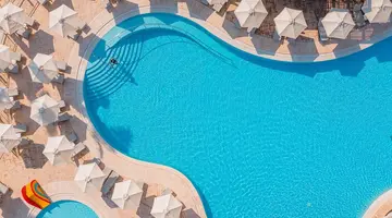 Hotel Louis Althea Beach