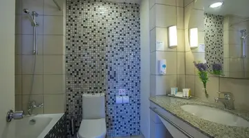 Hotel Louis Althea Beach