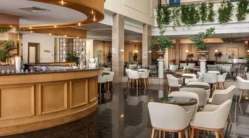 Hotel Louis Phaethon Beach