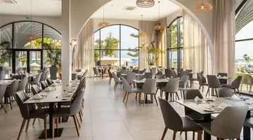 Hotel Louis Phaethon Beach