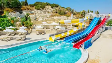 Hotel Louis St. Elias Resort & Waterpark