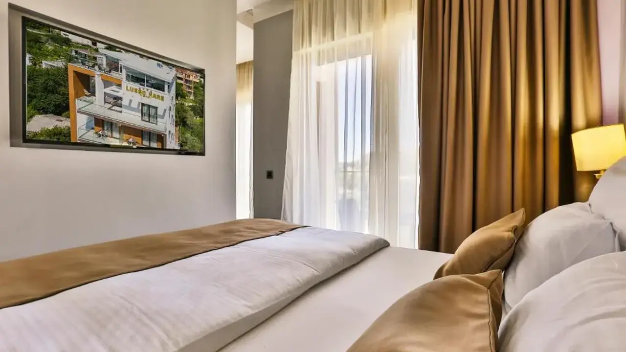 HOTEL LUSSO MARE BY AYCON
