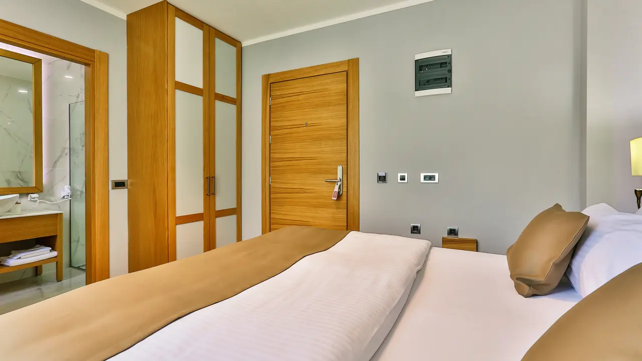 HOTEL LUSSO MARE BY AYCON