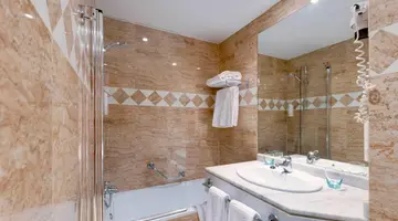 Hotel Madrid Centro Affiliated by Melia