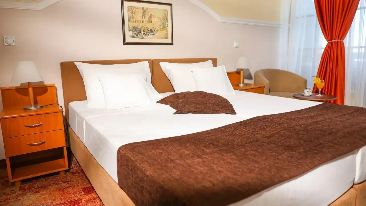 Hotel Makpetrol
