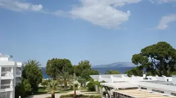 Hotel Marathon Beach Resort