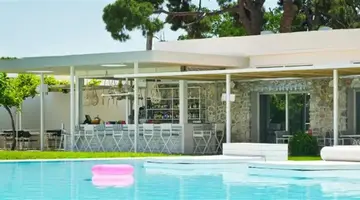 Hotel Marathon Beach Resort