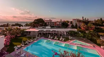 Hotel Marathon Beach Resort