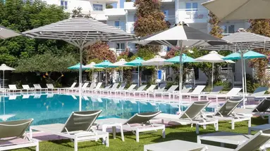 Hotel Marathon Beach Resort