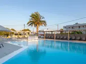Hotel Marebello Beach