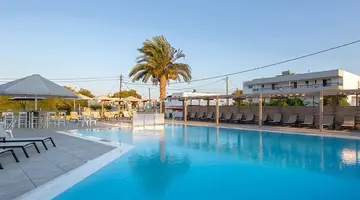 Hotel Marebello Beach