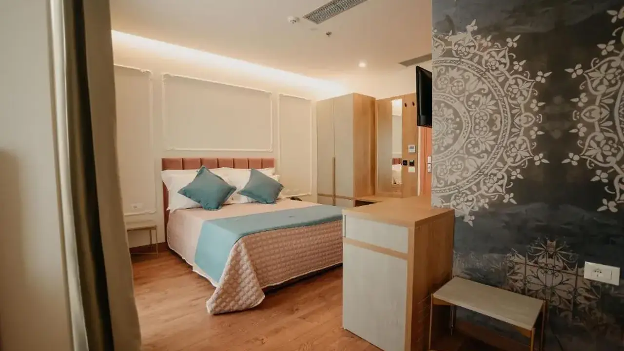 HOTEL MARTINESS