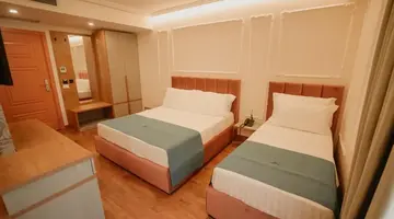 HOTEL MARTINESS