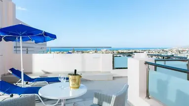 Hotel Matheo Villas & Suites
