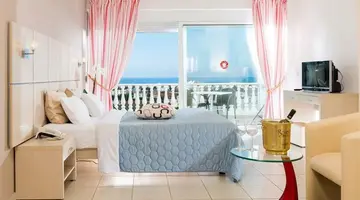 Hotel Matheo Villas & Suites