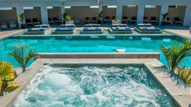 Hotel Matheo Villas & Suites