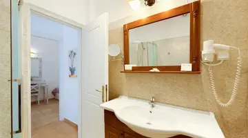 Hotel Mathios Village