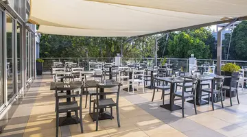 Hotel Mayfair Gardens