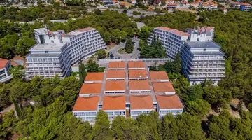 Hotel Medena Plus