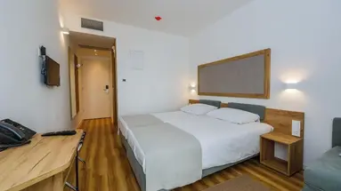 Hotel Medena Plus