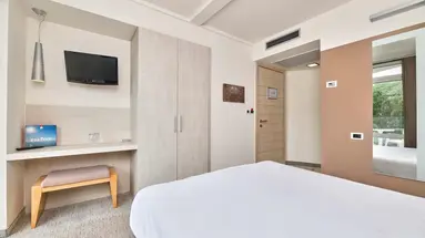 Hotel MEDITERAN Plava Laguna