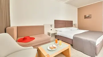 Hotel Mediteran Plava Laguna