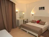 HOTEL MENARA