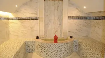 HOTEL MENARA