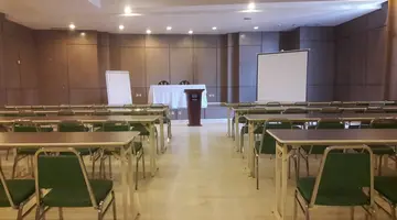 HOTEL MENARA