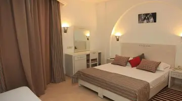 Hotel Menara