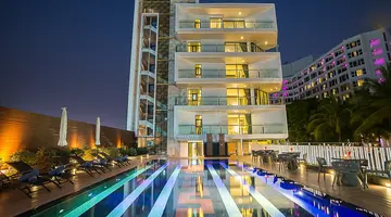 HOTEL MERA MARE