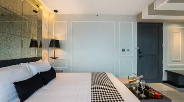 HOTEL MERA MARE